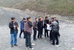 阳安二线直通线项目进行弃渣场现场检查