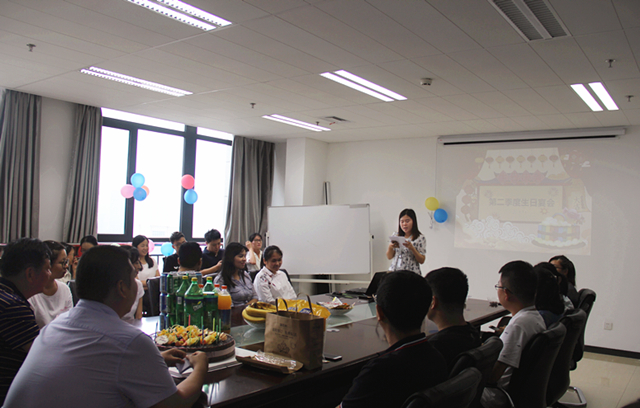 在最美的年华相聚|陕西绿馨为员工举办集体生日会(图4)