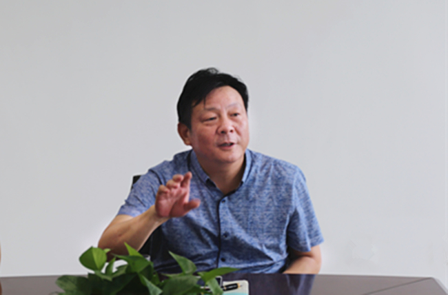 陕西绿馨水土保持有限公司举行“馨·阅读”读书分享活动启动仪式(图2) 陕西绿馨水土保持有限公司举行“馨·阅读”读书分享活动启动仪式(图2)