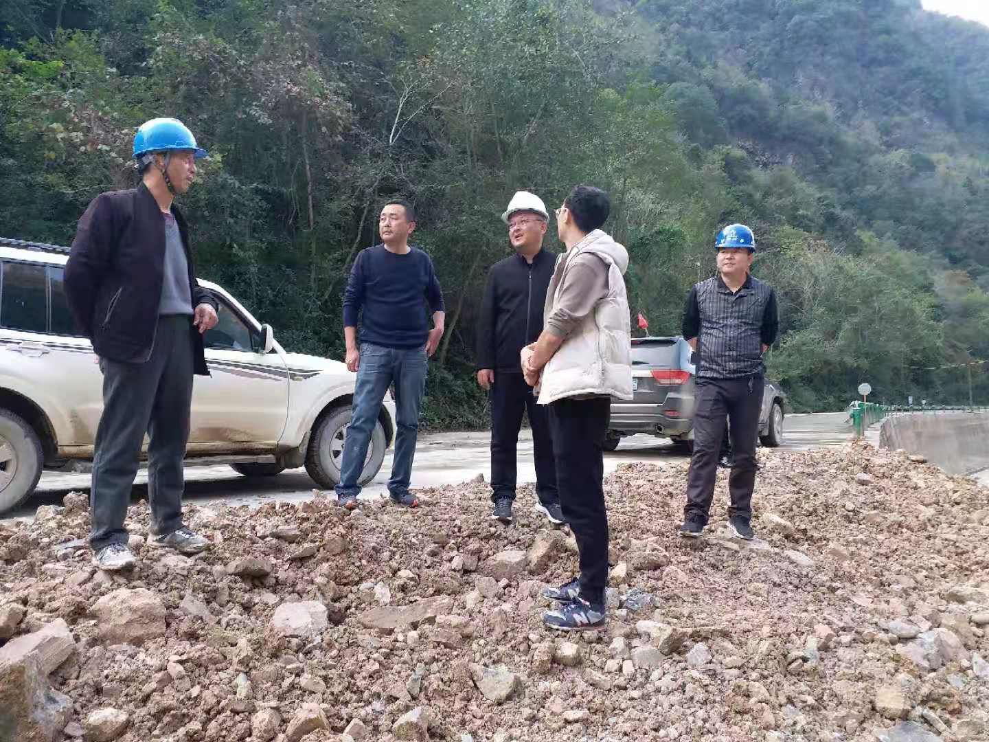 西镇高速公路项目10月份环水保考核暨现场巡视检查(图2)